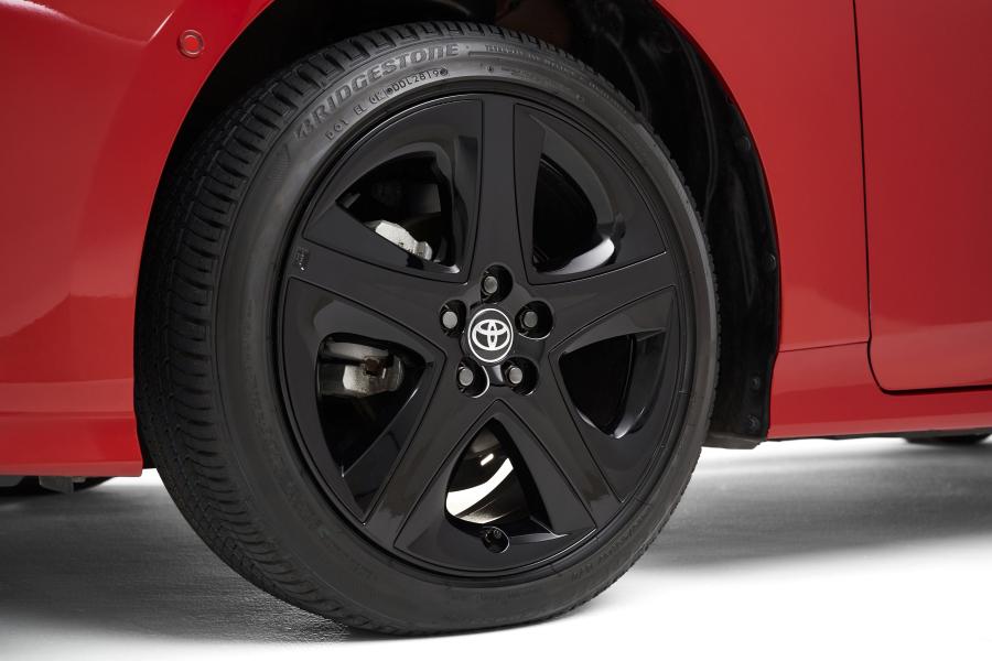 Колеса Toyota Prius XLE 2020 Edition 2020 года  (NA) (фото 6 из 9)